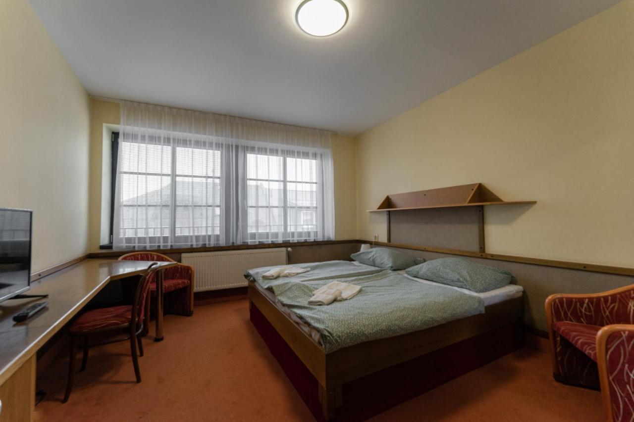 Hotel Amco Забржег Экстерьер фото