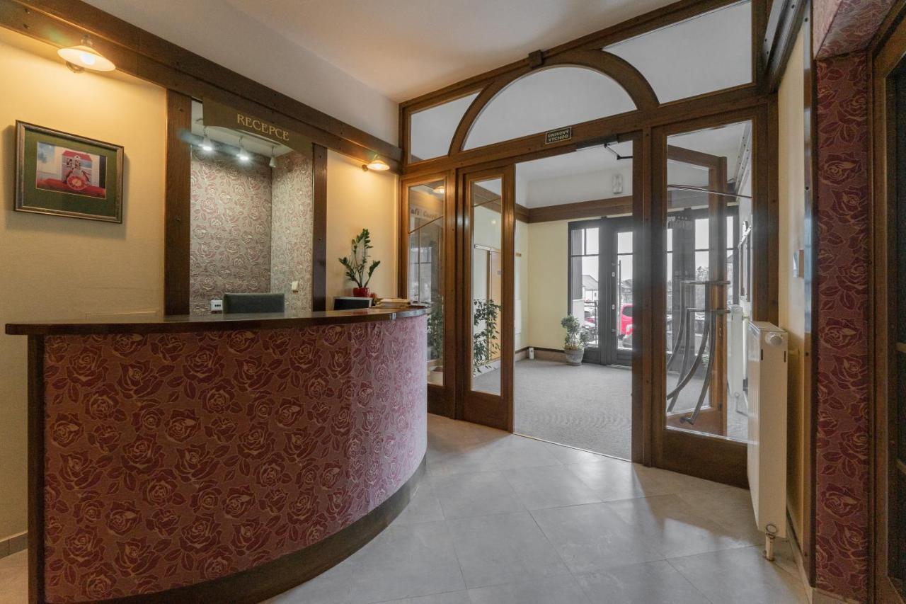 Hotel Amco Забржег Экстерьер фото