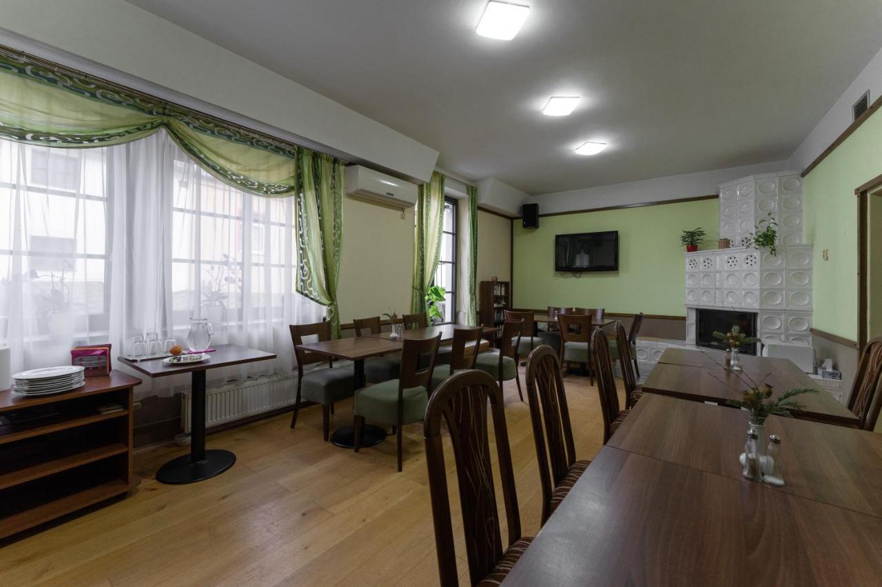 Hotel Amco Забржег Экстерьер фото